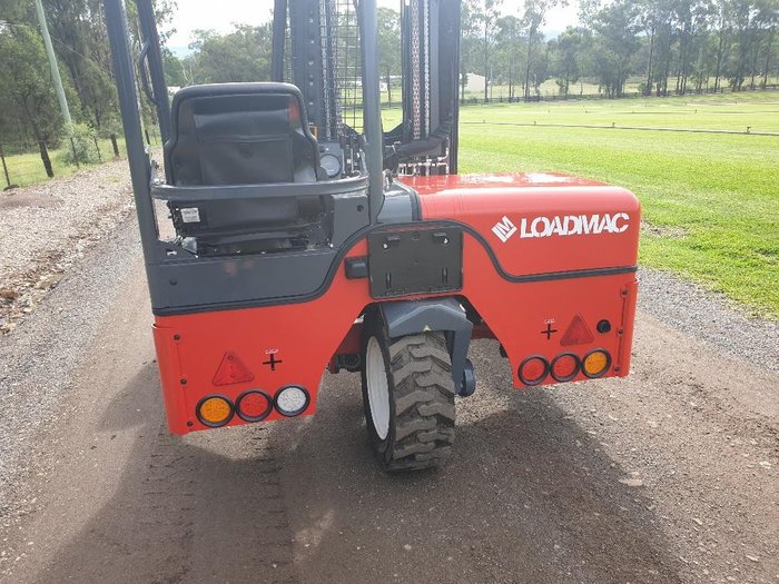 2022 Loadmac Lm225 , 44Hp , 2T Tare, 2.5T Lift Distributed By Sammut Ag