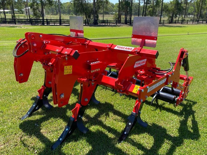 2023 Toscano New 5 Tine With Spike Rollers