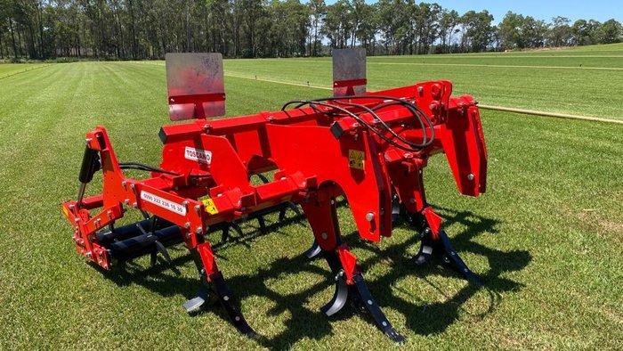 2023 Toscano New 5 Tine With Spike Rollers