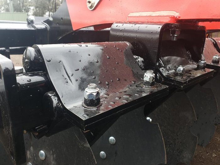 2023 Toscano Ehd24 , Independant Disc With Hydraulic Lift Roller