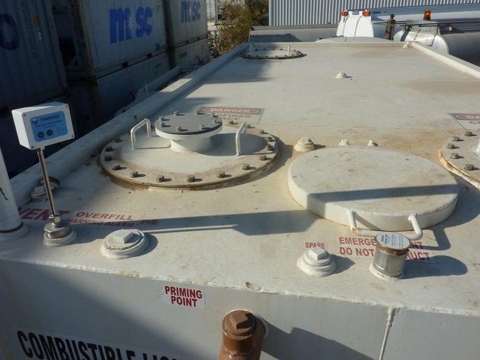 0 HOST 1,000 to 110,000 Litres Capacity Self Bunded Fuel Tanks White