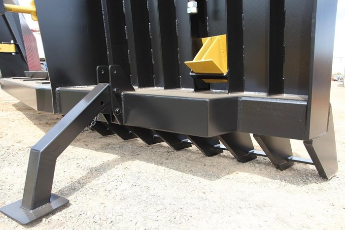 2019 Homan 24 foot drive in clip on stick rake