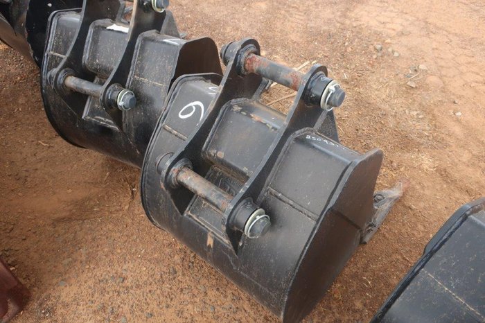 JCB 600MM GP