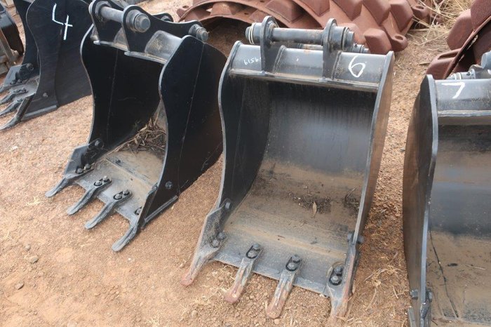 JCB 600MM GP
