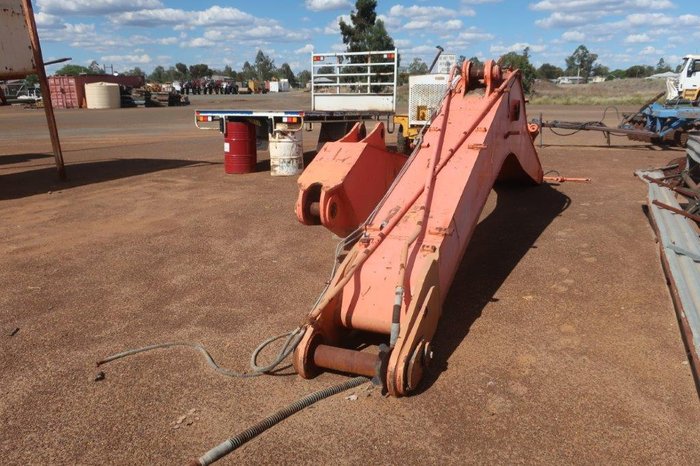 Hitachi BOOM SUIT ZX330 3 EXCAVATOR