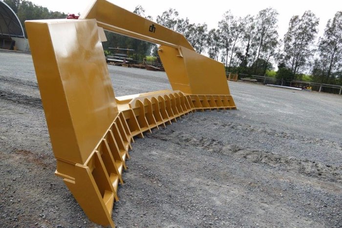 2026 DIXIE WALK IN STICK RAKE