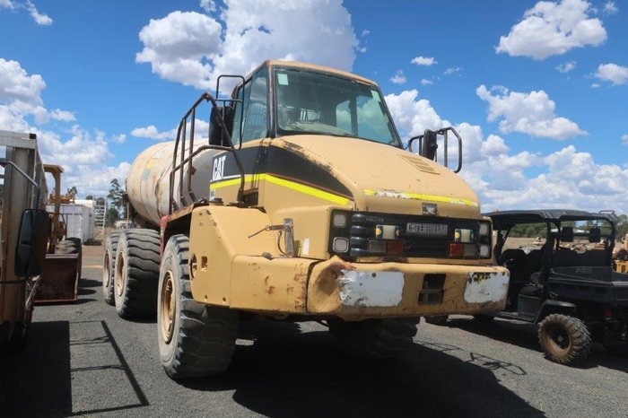2004 Caterpillar 730 Agitator YELLOW