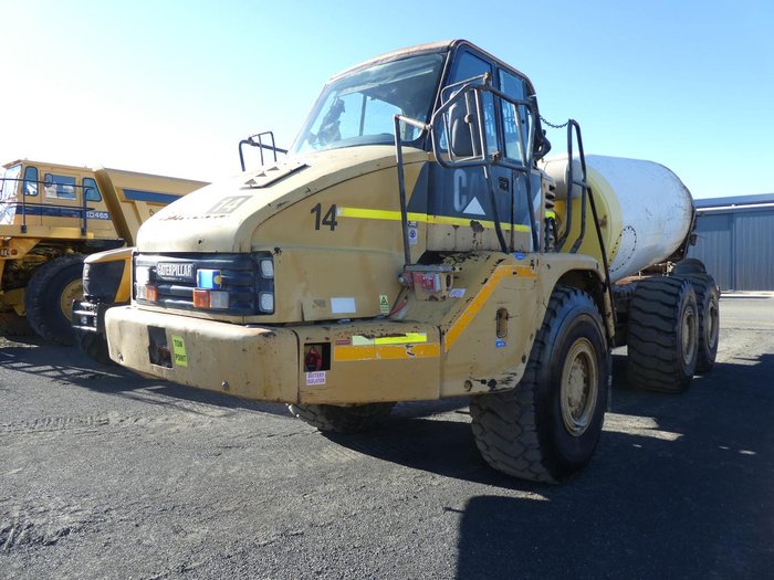 2007 Caterpillar 730 Agitator YELLOW