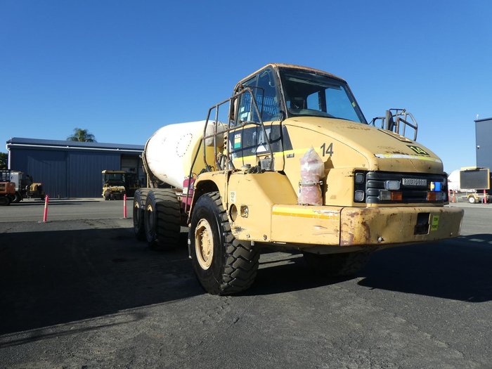 2007 Caterpillar 730 Agitator YELLOW