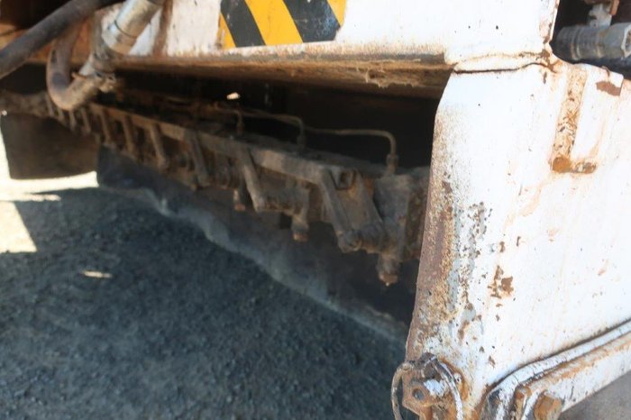 1991 Volvo Fl6 Bitumen Truck WHITE