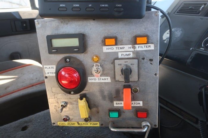 1991 Volvo Fl6 Bitumen Truck WHITE