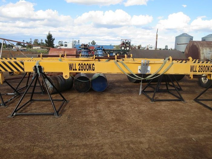 UNKNOWN PIPE LIFT ROTATOR