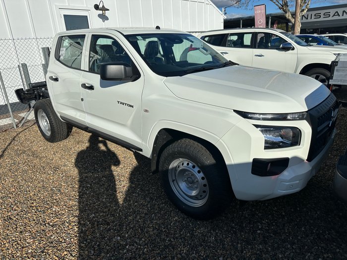 2025 MITSUBISHI TRITON GLX