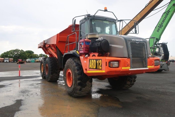 2002 Hitachi AH400 D