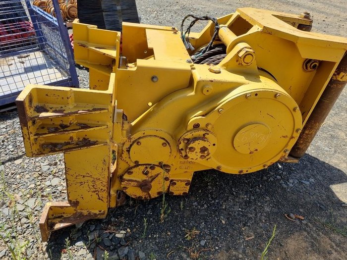 2015 Caterpillar Pa56