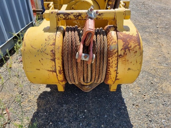 2018 Caterpillar Pa56