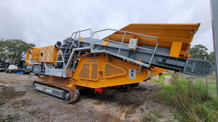 0 Striker CQ400 Yellow