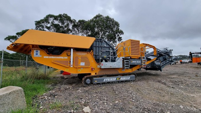 0 Striker HQR1112 Yellow