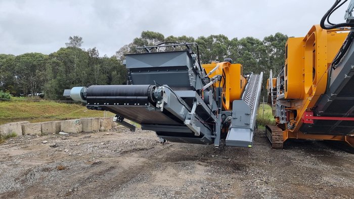 2022 Striker HQR1112 Yellow