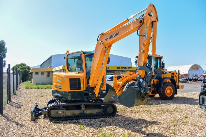 0 Hyundai R60cr-9 Yellow