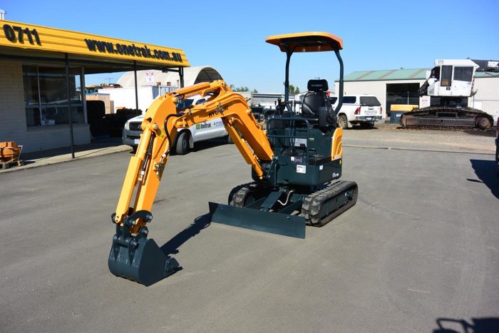 0 Hyundai R17z-9A Yellow