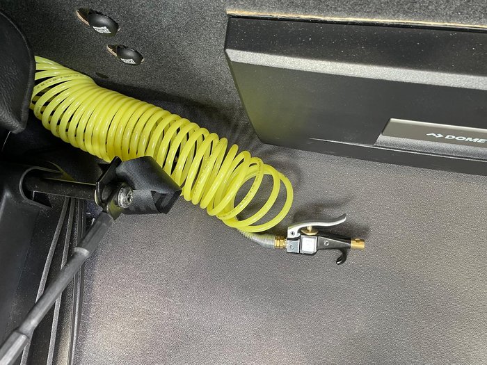 2025 Freightliner Cascadia 116 Tipper White