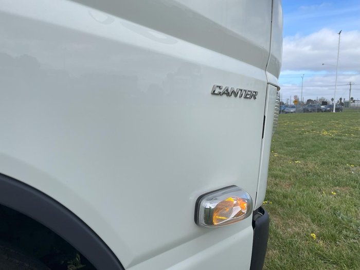 2025 Fuso Canter 615 Tipper White