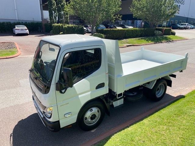 2025 Fuso Canter 615 615 Tipper White