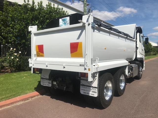 2025 Fuso Shogun FV70 460 White