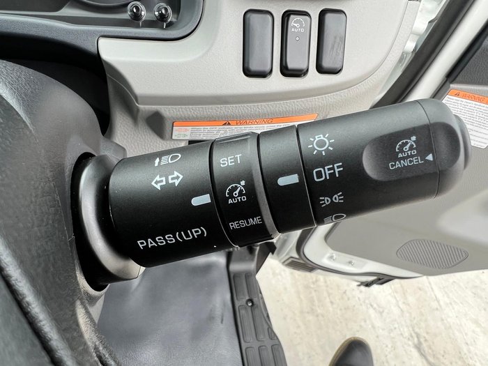 2024 Fuso Canter 515 Alloy White