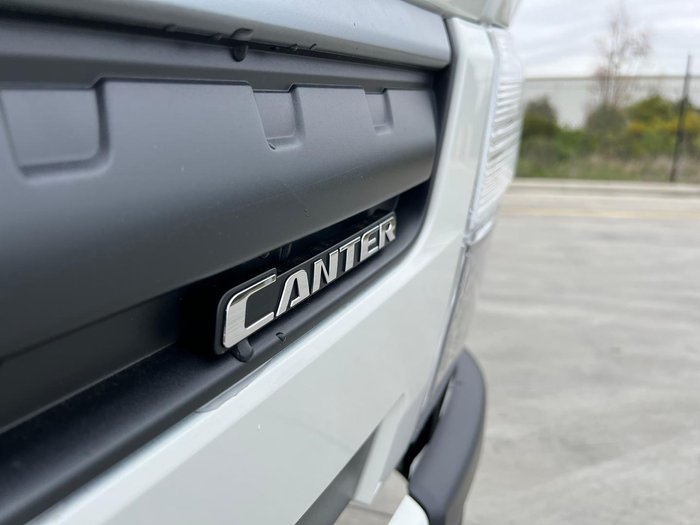 2024 Fuso Canter 515 Alloy White