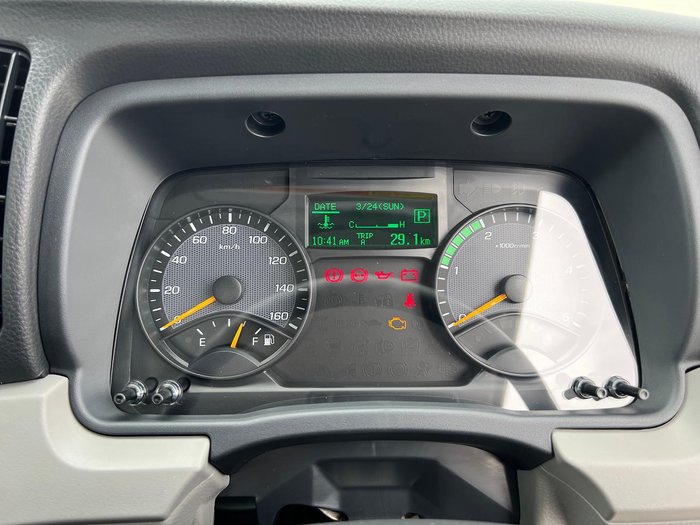 2024 Fuso Canter 515 Alloy White