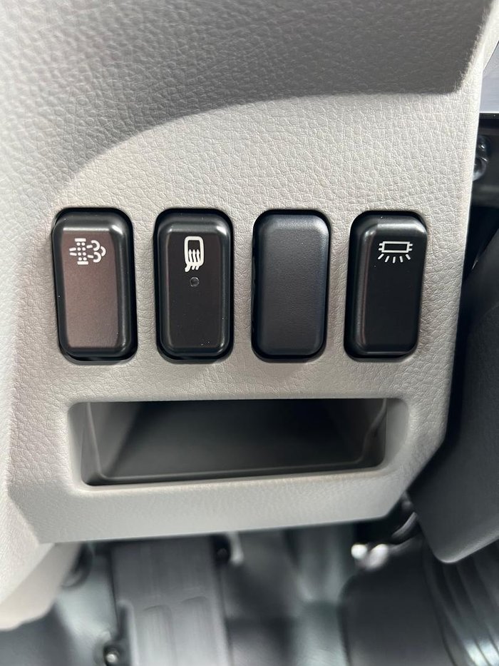 2024 Fuso Canter 515 Alloy White