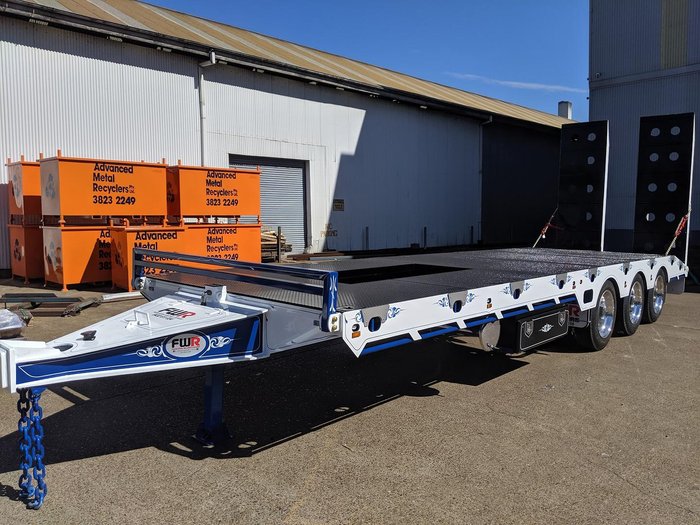 FWR Elite Tri Axle Tag Trailer