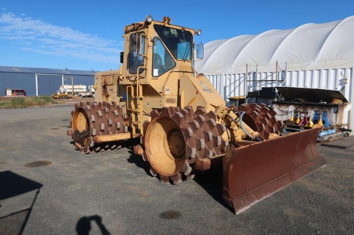 Caterpillar 816