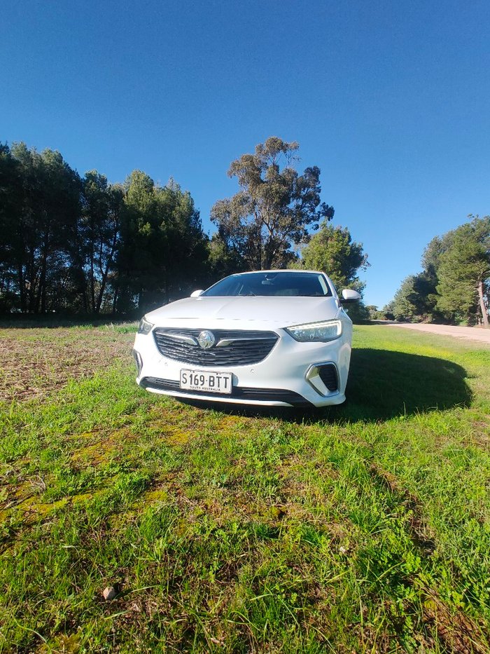 2017 Holden Commodore RS