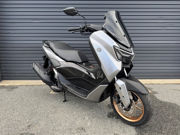 2026 Yamaha NMAX 155 Elixir Dark Silver