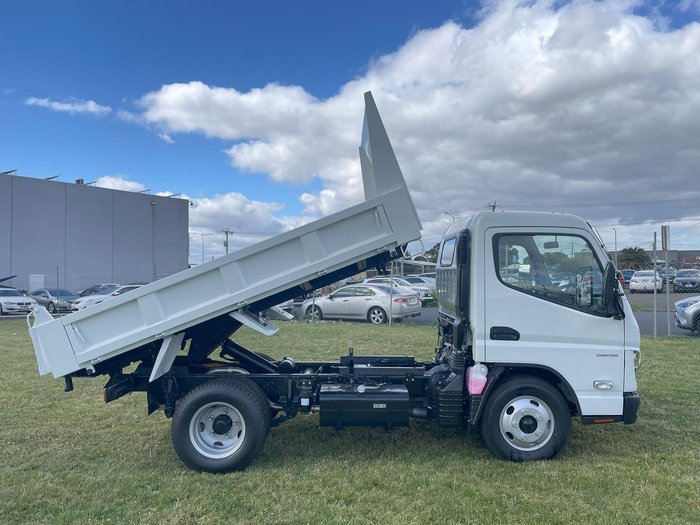 2025 Fuso Canter 615 Tipper White