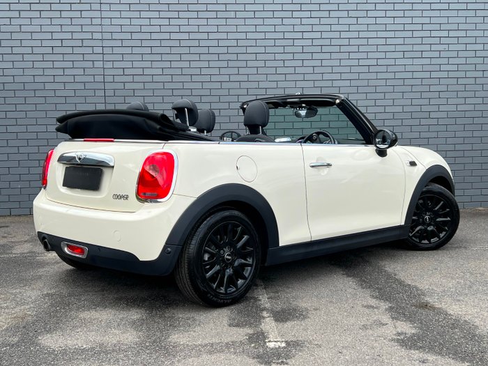 2016 Mini Convertible COOPER