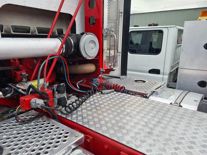 2012 Kenworth K200 Series White