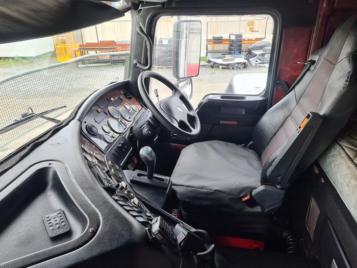 2012 Kenworth K200 Series White