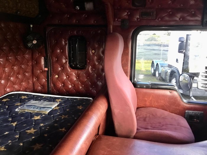 2001 Kenworth K104 Flat Roof C15 Cat See Cond Read Spec $115000 Inc Gst K104 FLAT ROOF