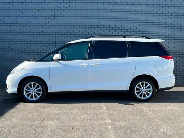 2016 Toyota Tarago GLX