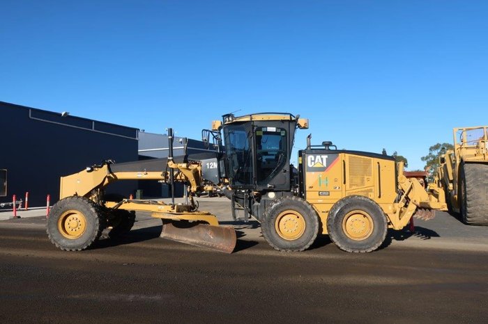 2009 Caterpillar 12M YELLOW