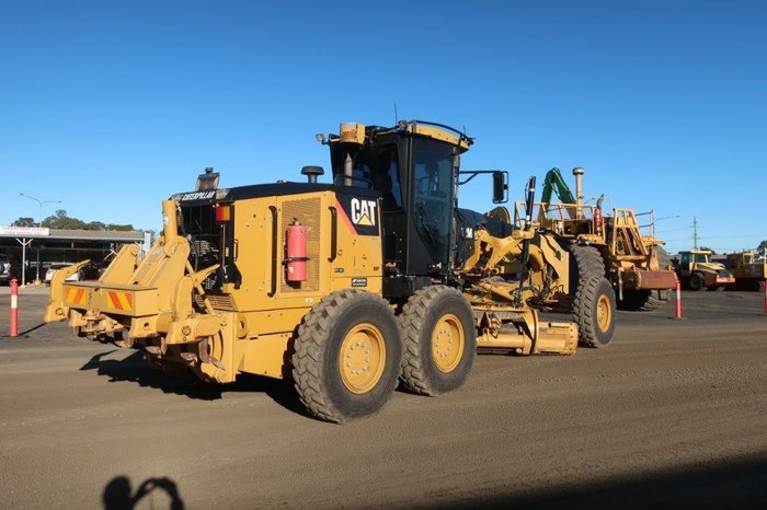 2009 Caterpillar 12M YELLOW