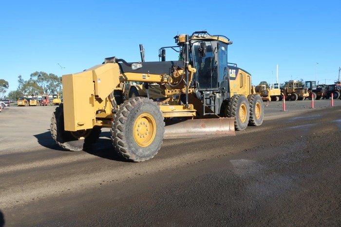 2009 Caterpillar 12M YELLOW