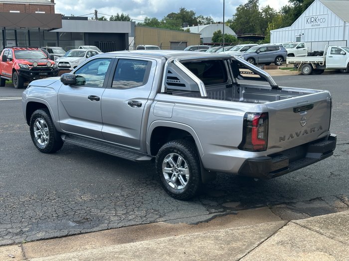 2025 NISSAN NAVARA ST