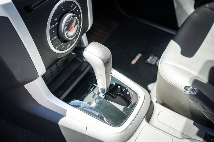 2021 ISUZU MU-X LS-T (4x2)