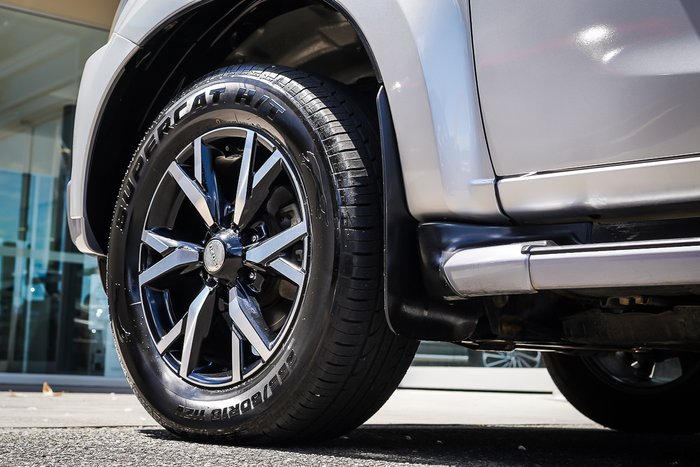 2021 ISUZU MU-X LS-T (4x2)