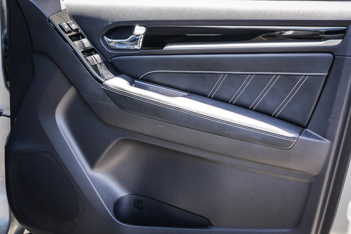 2021 ISUZU MU-X LS-T (4x2)